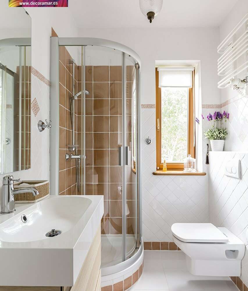 4 maneras de hacer que tu baño se vea más grande
